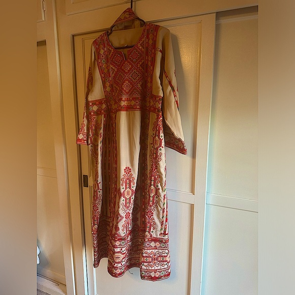 Palestinian Thobe - Picture 3 of 4